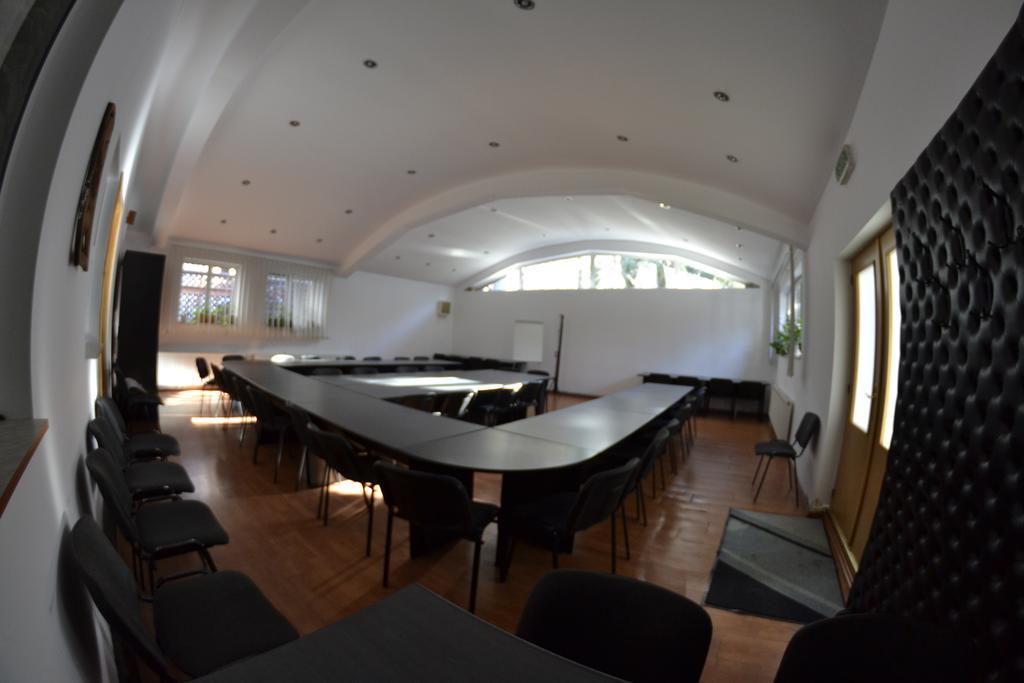Pension Restaurant Speranta 프레데알 외부 사진